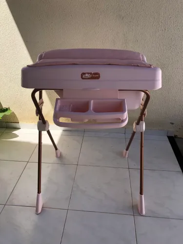 Banheira com suporte da burigotto