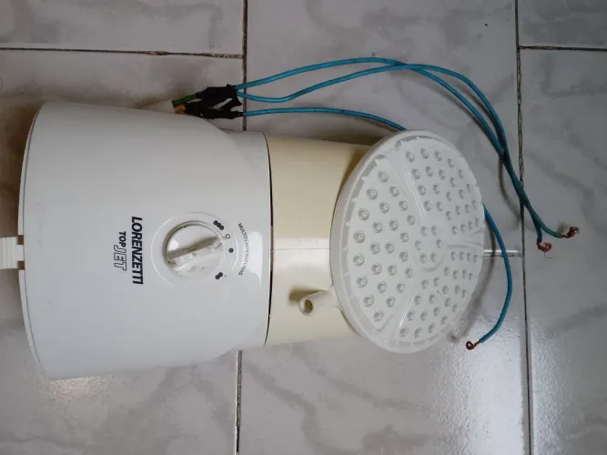 DUCHA LORENZETTI TOP JET MULT 220 V - 6400 W.