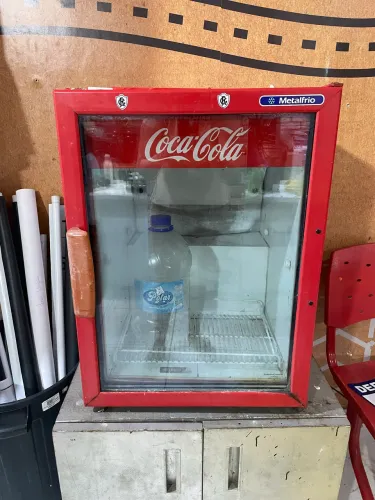 Freezer expositor vertical mini