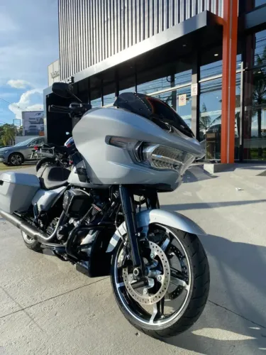 HARLEY-DAVIDSON ROAD GLIDE 2024/2024 - APENAS 5.500 KM