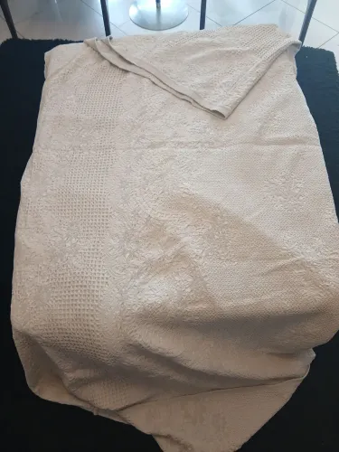 Colcha Portuguesa, duas capas de travesseiros