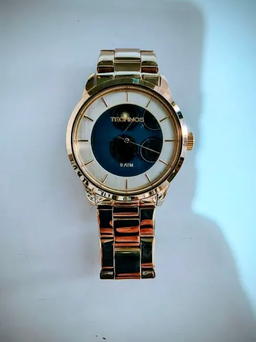 Relógio feminino Technos dourado