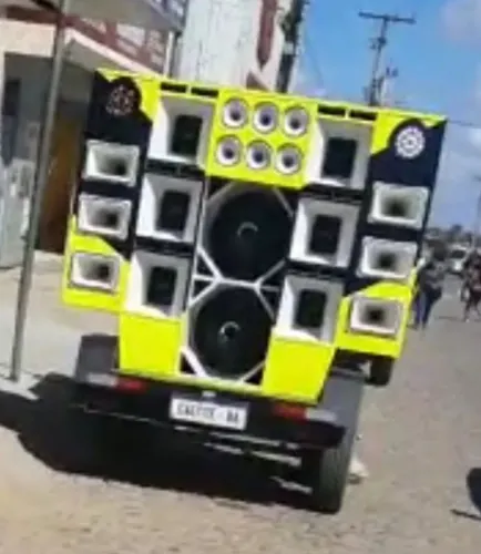 SOM AUTOMOTIVO  PAREDINHA   