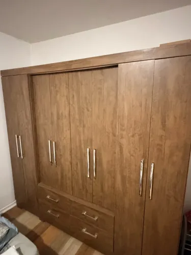 Guarda roupa casal 