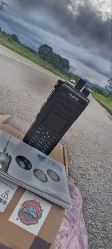 Vendo troco, rádio comunicador