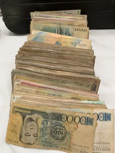 1kg de cédulas brasileiras diversas para colecionador