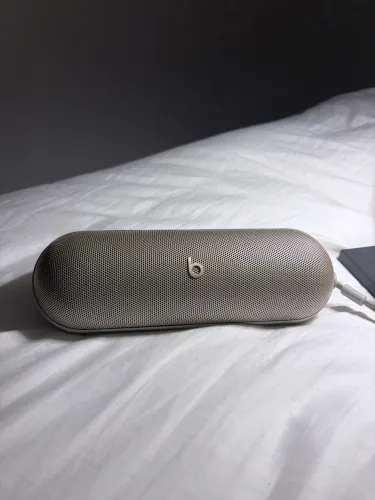 Beats Pill