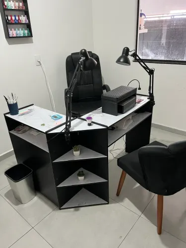 Móveis para nail designer, pouco tempo de uso