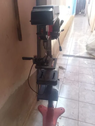 Furadeira de bancada