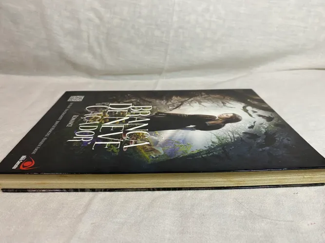 Livro do filmes A Branca de Neve e o Caçador