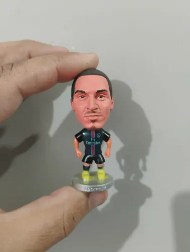 Mini craque Ibrahimovic Psg