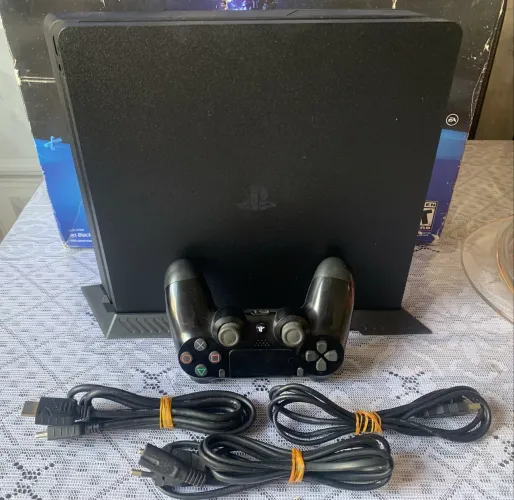 PS4 Slim HD 1000 gigas Com caixa Completo!!