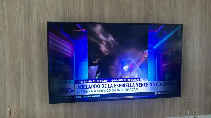 TV Samsung 55 usada, com defeito