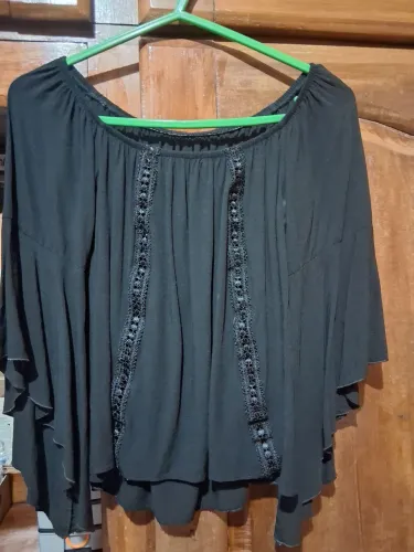 Vendo 4 blusas cropped 