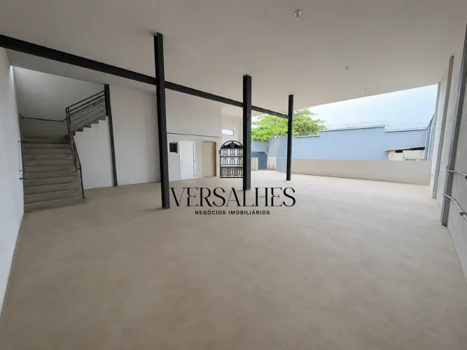 Galpão á venda com 600m² - Bairro São Francisco