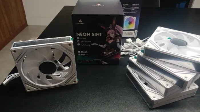Kit 5 Fans Branca Neon Acegeek ARGB, novo lacrado na caixa.