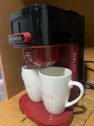 Cafeteira cadence 