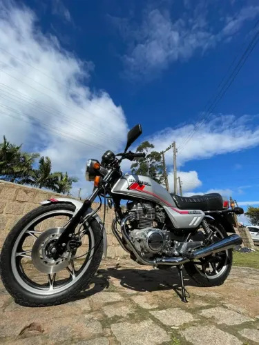 Honda CB 400 - Toda Original 