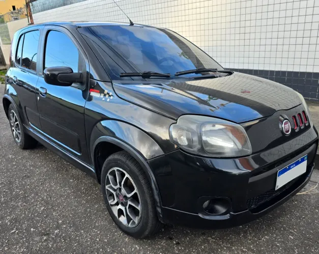 Fiat Uno Sporting 1.4 EVO Fire Flex 8V 4P 2013