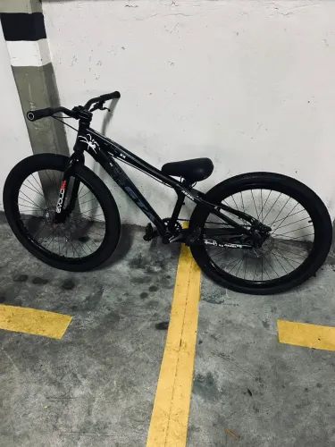 Bicicleta Aro 26 poucas vezes usada