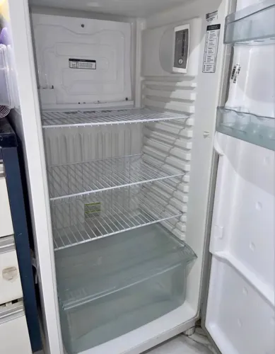 Geladeira 334L consul