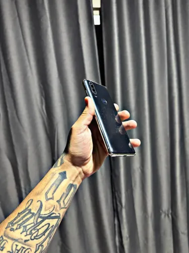 Moto One action zerado, aceito trocas e passo cartão