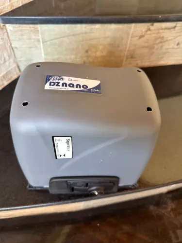 Motor de portão elétrico