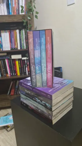 Coleção Brittainy C. Cherry - 11 livros incluso Box Série Bússola