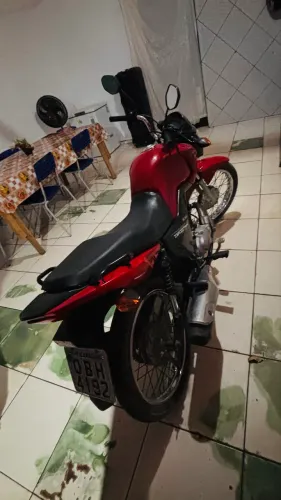 Moto pronta pra rodar 