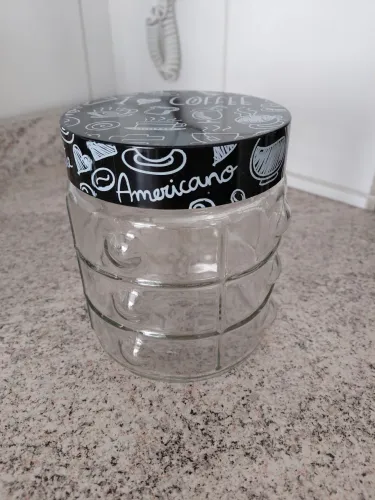 Pote de Vidro com tapa decorada
