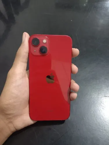 iPhone 13 usado 