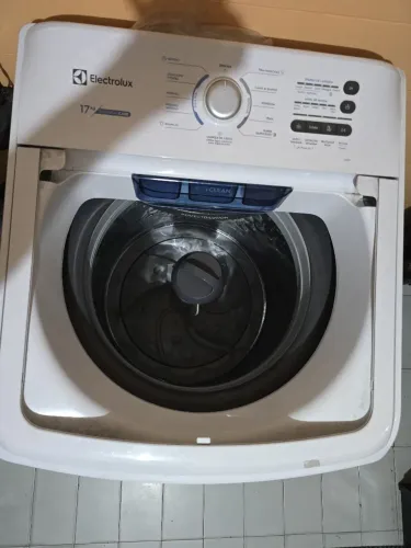 Máquina lavar 17kg Electrolux