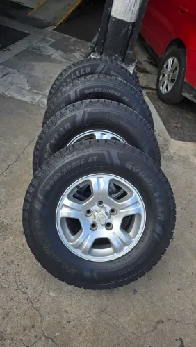 Pneus 235 75 15 Goodyear WRANGLER