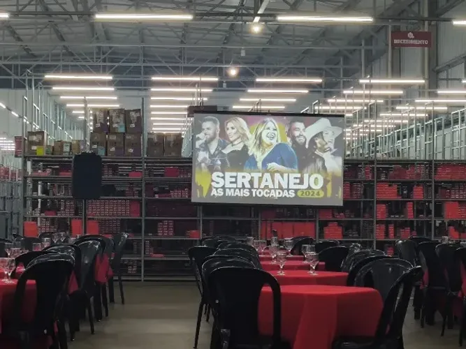 Projetor Ideal para Igreja para Imagens Grande Profissional 5000 Ansilumens Full HD Optoma