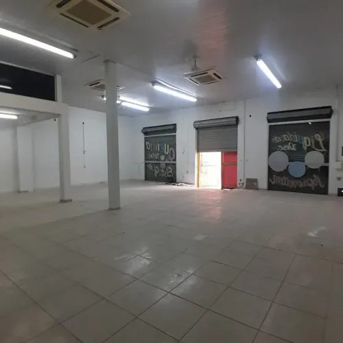 Loja para locação esquina com a Praça Rui Barbosa em Bauru -SP.