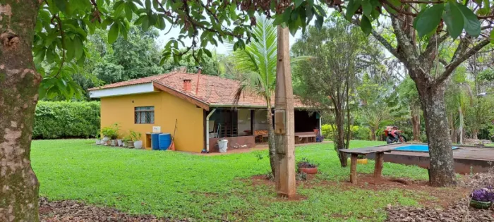 Chácara de 150m² com 02 quartos e 3.000m² à venda - Brodowski