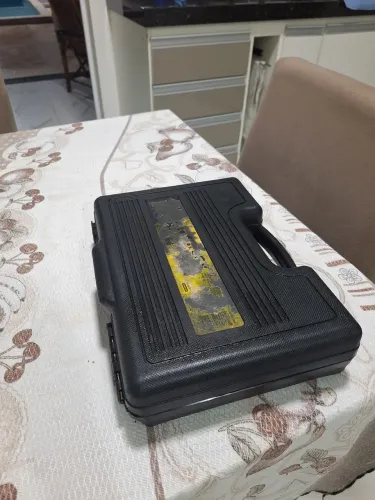 Vendo caixa de ferramentas 22 pcs socket extremamente reforçada