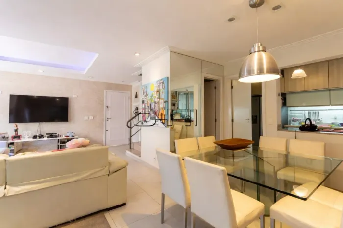 Venda Casa em Condomínio 4 Dormitórios - 210 m² Moema