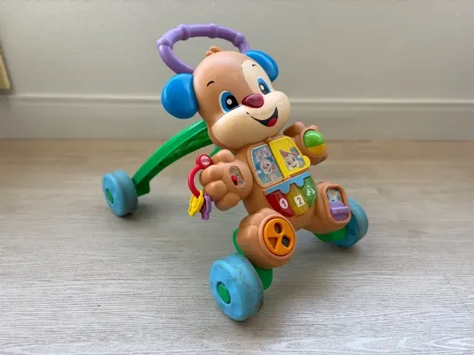 Andador Fisher-Price Cachorrinho