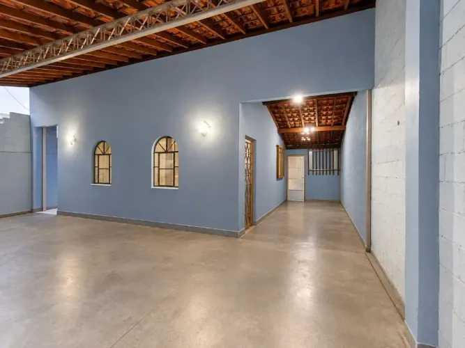 Casa térrea entre Jd. Satélite e Bosque | 250m² | Potencial para Novo Projeto Comercial