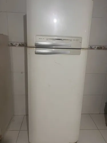 Geladeira eletrolux