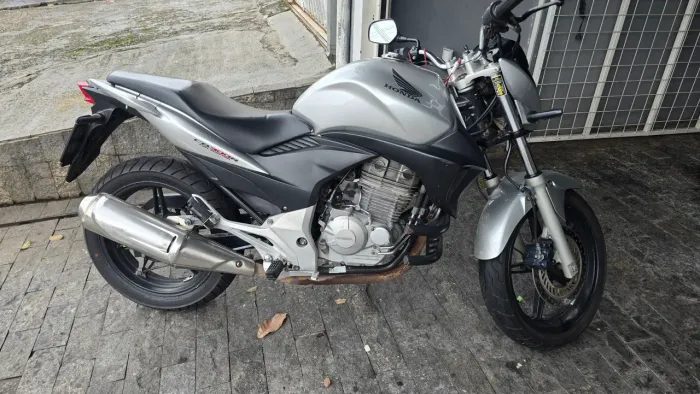 CB 300 BAIXO KM MANUAL