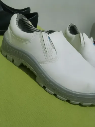 Botas