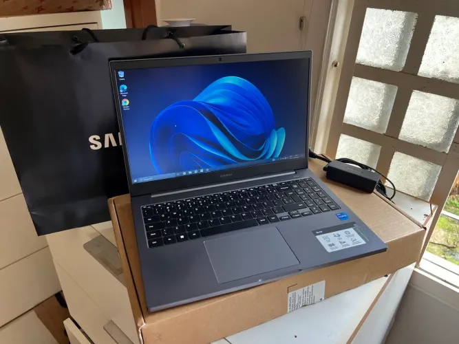 Notebook Samsung i7 11ª Geração - Estado de Novo (Pouquíssimo Uso)