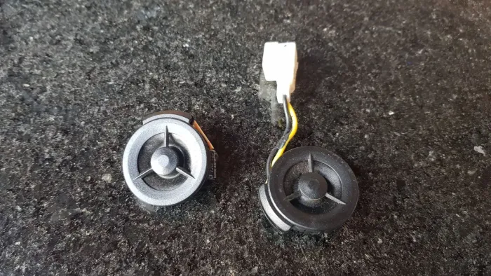 Par de Tweeters originais Hyundai Tucson 2005 a 2016.