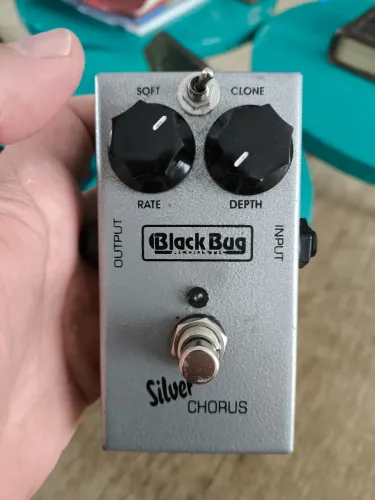 Pedal Chorus Black Bug