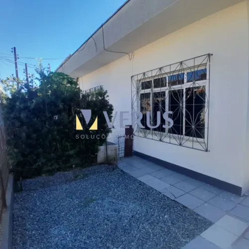 Casa com 02 Dormitórios no Bairro São João