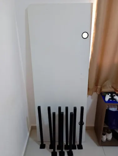 Mesa Prancha feita sob medida com pés inclusos.