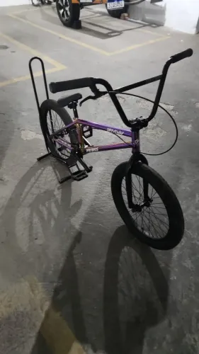 Vendo BMX DRB Driveway Aro 20 na cor Camaleão (muda de tom na luz do sol!). ?Ideal para St