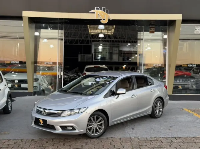 Honda Civic Sedan LXS 1.8/1.8 Flex 16V Aut. 4P 2014